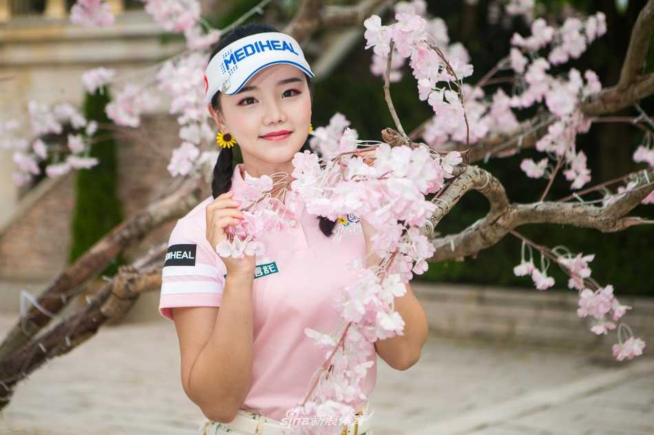 尚拉达等国际球员与中国选手齐聚一堂，不同肤色同样笑容，CLPGA正成为连接亚洲高尔夫力量的美丽纽带