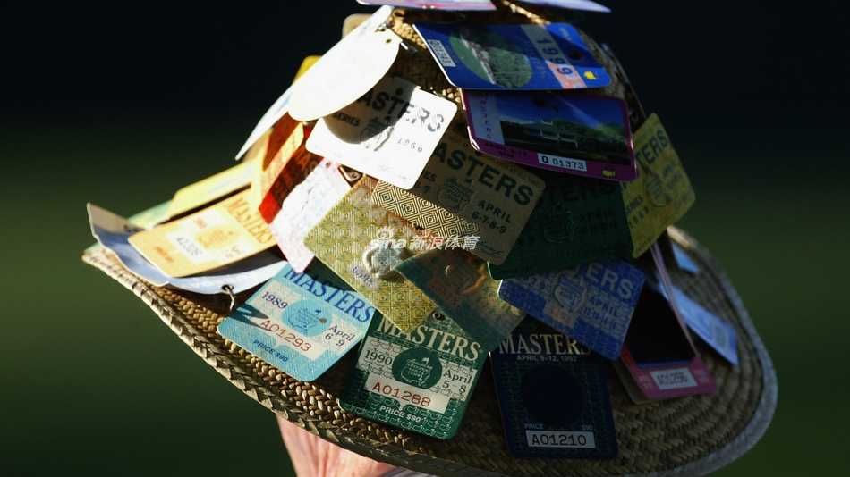 奥古斯塔俱乐部沐浴在春日阳光下，这里永远封存着2004年那个交织着泪水与欢笑的传奇周末。