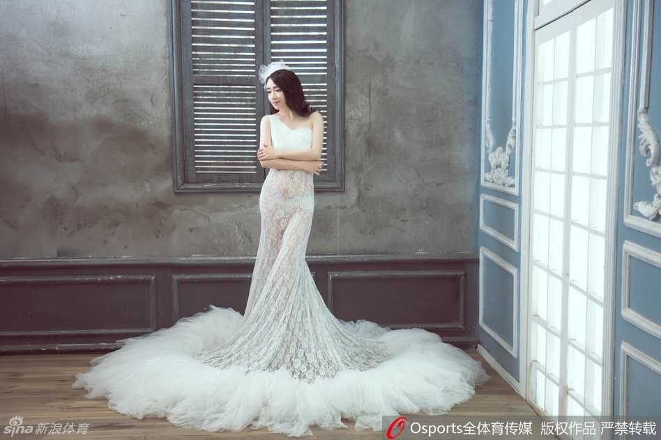 小主人公孟焕在镜头前显得十分乖巧，一双灵动的大眼睛好奇地打量着世界，肉嘟嘟的小脸蛋让人忍不住想亲一口。