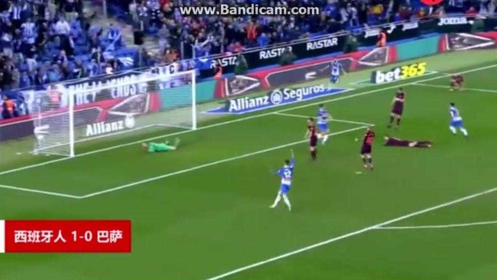 7分领跑！巴萨国家德比主场4-3险胜十人皇马