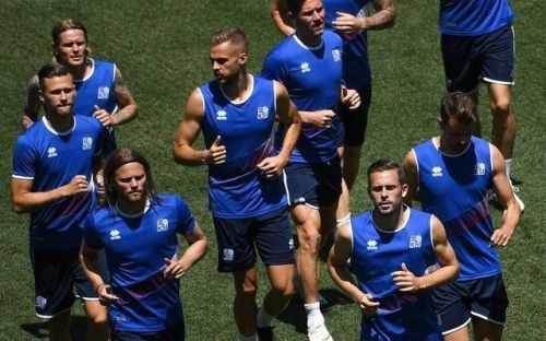 世界杯-梅西失点+阿圭罗破门 阿根廷1-1被冰岛逼平