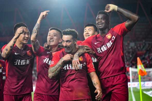 中超-董学升7分钟造3球导演逆转 华夏幸福主场3-2力克大连一方