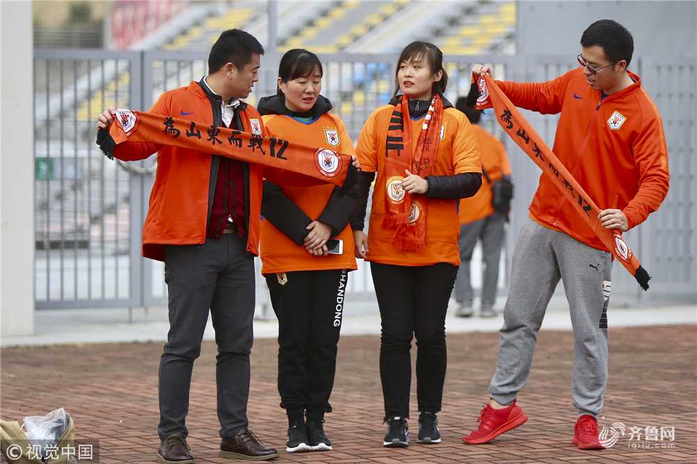 巴尔韦德破门难救主！皇马1-1赫罗纳争冠重挫