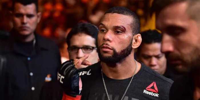 沃尔坎·奥茨德米尔87秒KO梅尼菲尔德重燃争冠希望 沃尔坎·奥茨德米尔87秒KO梅尼菲尔德重燃争冠希望