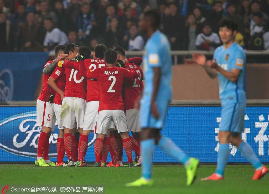 2017超级杯恒大1-0苏宁：阿兰天外飞仙破魔咒