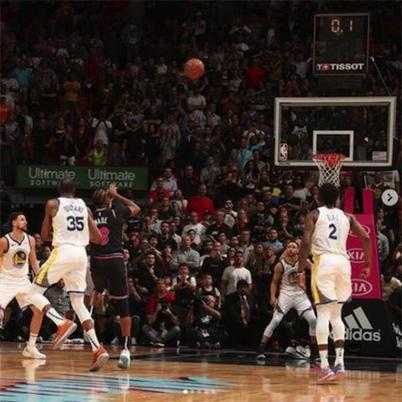 北京时间3月26日NBA常规赛 热火主场对阵勇士 勇士86-112惨败热火