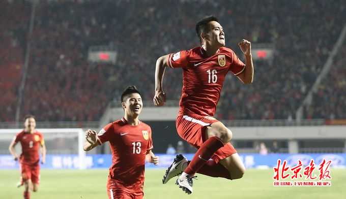 里皮治下国足12强赛首胜！于大宝破门1-0破韩