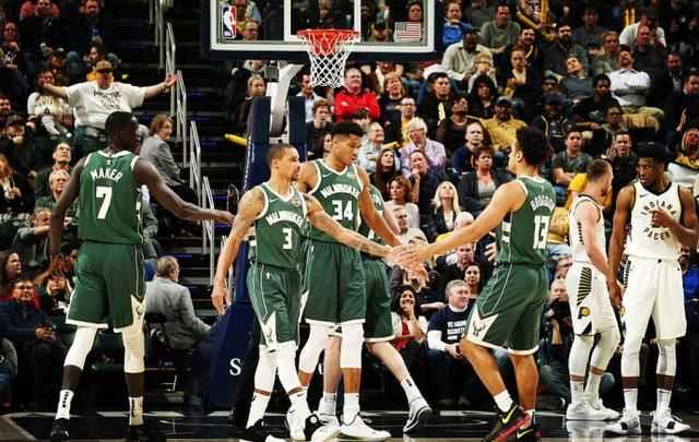 核心关键词：科尔回归首秀 库里三节37分