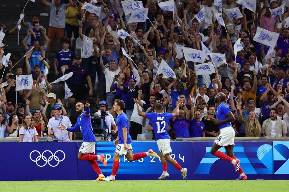 美国vs塞尔维亚：奥运半决赛17分惊天逆转