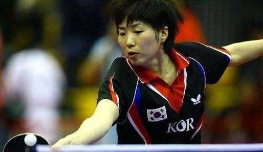 邓亚萍3-1乔红首夺奥运金牌！中国女乒开启“邓亚萍时代”