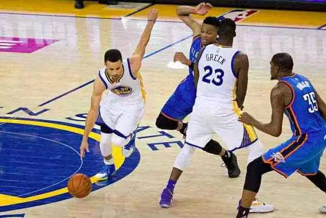 雷霆与勇士在季后赛的抢七大战，结合本赛季的统治力对决，我帮你把和文章完整梳理好了。