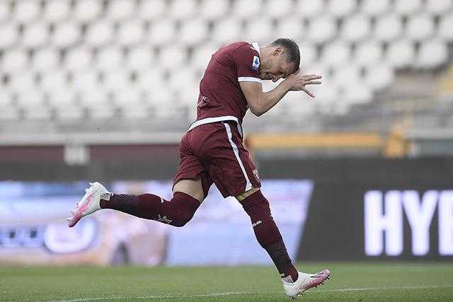 马德里竞技0-0闷平埃瓦尔：西甲副班长客场全身而退